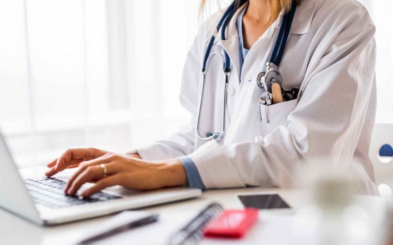 Lợi ích khi sở hữu bằng Trung cấp Y sĩ đa khoa 4 Khóa học Trung cấp Y sĩ đa khoa