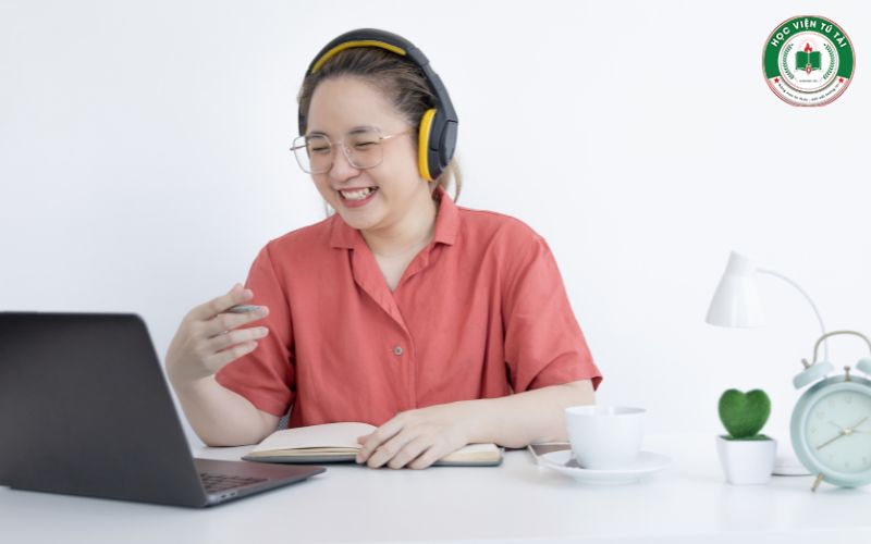 Thông báo tuyển sinh Cao đẳng Tiếng Trung Trực tuyến 5 Ngành Tiếng Trung là gì
