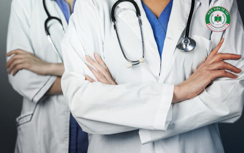 Tầm quan trọng của việc tìm trường đào tạo ngành Y sĩ đa khoa