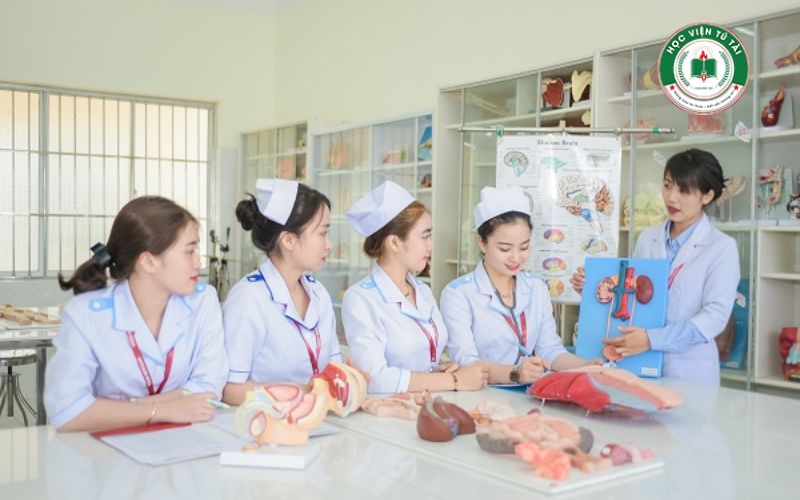 Hình thức xét tuyển Trung cấp Điều dưỡng