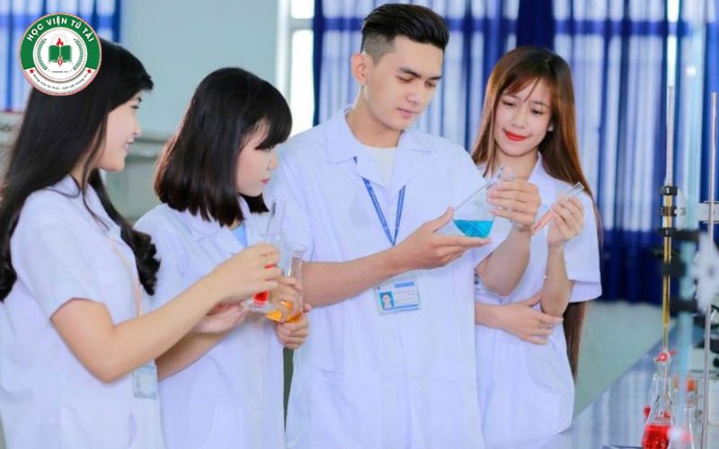 Cao đẳng Điều dưỡng là gì?