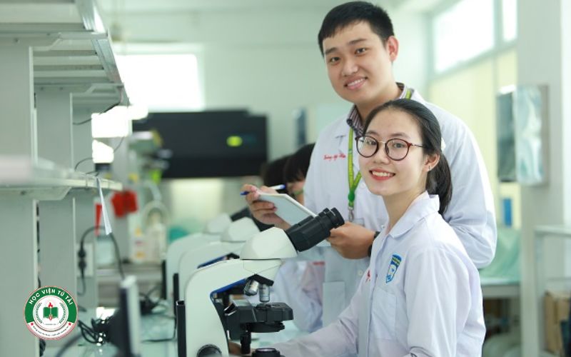 Nên làm gì khi có bằng tốt nghiệp Cao đẳng Dược? 5 Bằng tốt nghiệp Cao đẳng Dược có thể học liên thông lên Đại học Dược