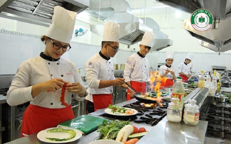 Tuyển sinh Trung cấp Kỹ thuật chế biến món ăn – Nhận bằng chính quy 5 Thời gian đào tạo Trung cấp Kỹ thuật chế biến món ăn