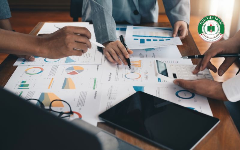 Học Cao đẳng Quản trị kinh doanh ra làm gì? Mức lương có hấp dẫn không? 4 Thời gian học Cao đẳng Quản trị kinh doanh ngắn