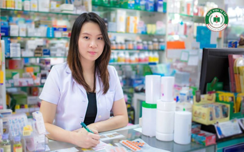 Bằng Trung cấp Dược có được mở quầy thuốc không? 6 Điều kiện để mở quầy thuốc khi sở hữu bằng Trung cấp Dược