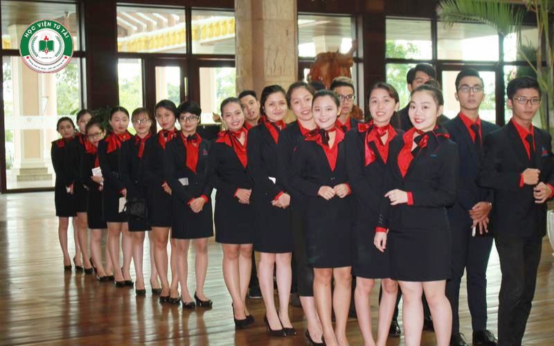 Học ngành Quản trị khách sạn ra làm gì? 5 Tại sao nhiều người chọn học ngành Quản trị khách sạn?