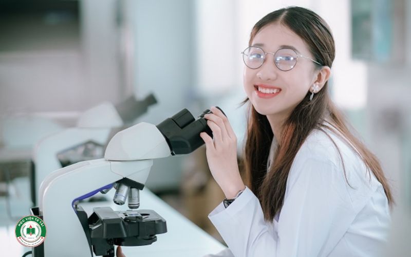 Trung cấp Điều dưỡng học những môn gì? 6 Thời gian học Trung cấp Điều dưỡng bao lâu?