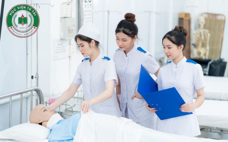 Chương trình đào tạo học Trung cấp Điều dưỡng Cấp tốc tại Học Viện Tú Tài