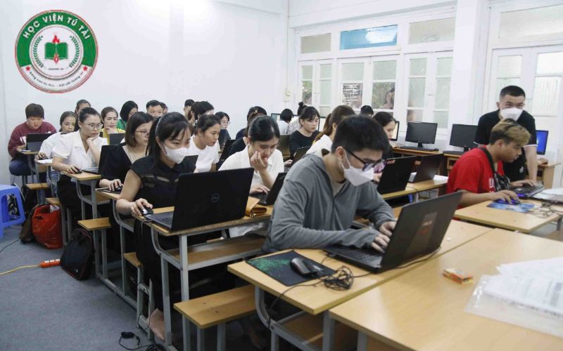 Học Trung cấp Công nghệ Thông tin xong ra có dễ xin việc không? 4 Học Trung cấp Công nghệ Thông tin xong ra có dễ xin việc không?