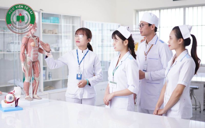 Tuyển sinh Trung cấp Điều dưỡng Trực tuyến mới nhất 5 Học Trung cấp Điều dưỡng Trực tuyến xong có dễ xin việc không?