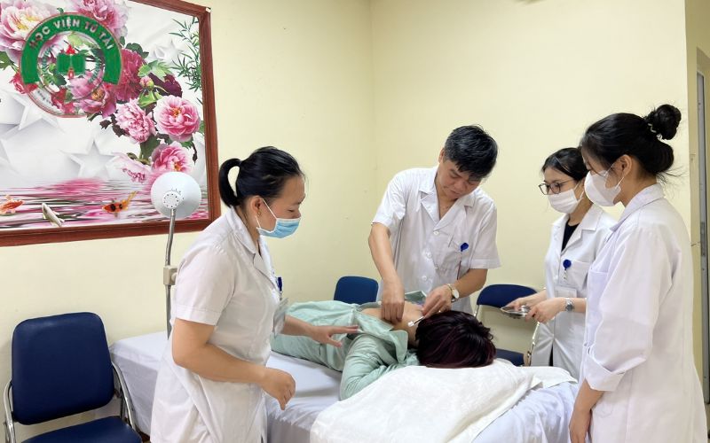 Thông báo xét tuyển Trung cấp Y học Cổ truyền tại Học Viện Tú Tài
