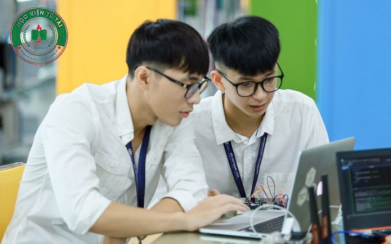 Học Trung cấp Công nghệ Thông tin Cấp tốc Uy tín tại Bình Phước 4 Trung cấp Công nghệ Thông tin Cấp tốc là gì?