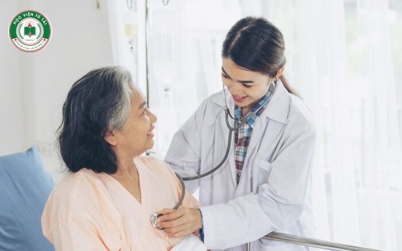 Mức thu nhập sau khi liên thông của sinh viên Cao đẳng Điều dưỡng