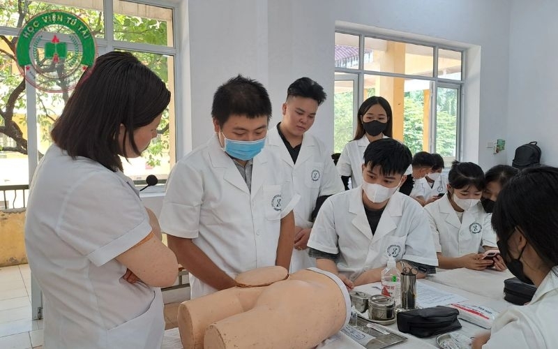 Thông tin tuyển sinh Y sĩ liên thông Bác sĩ 