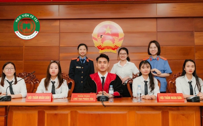 Hình thức đào tạo Trung cấp Pháp Luật linh hoạt, phù hợp cho người bận rộn