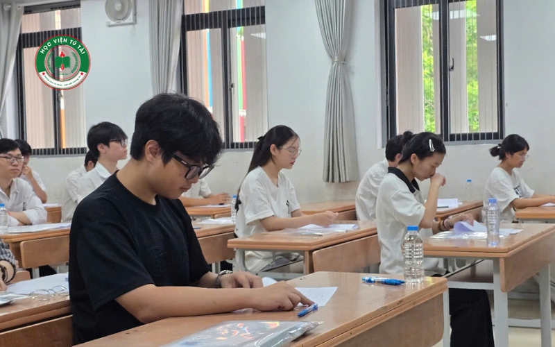Thông tin tuyển sinh tại Trường Trung cấp Học Online - Học Viện Tú Tài