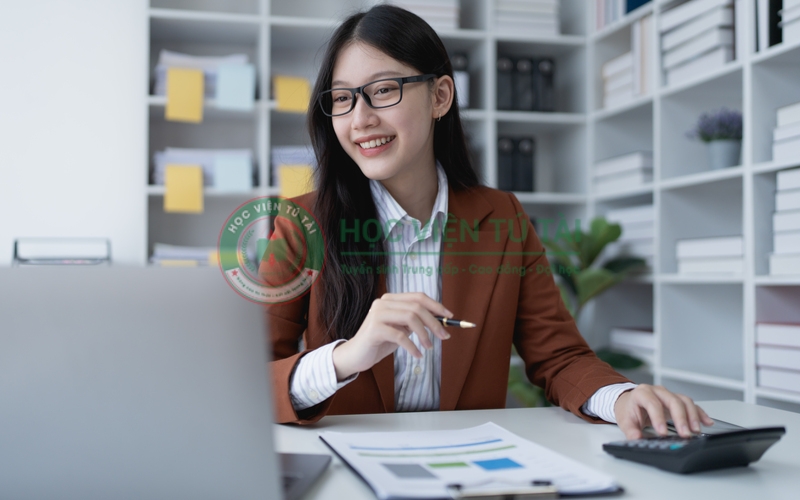 Khóa học Trung cấp kế toán online tại Học viện Tú Tài