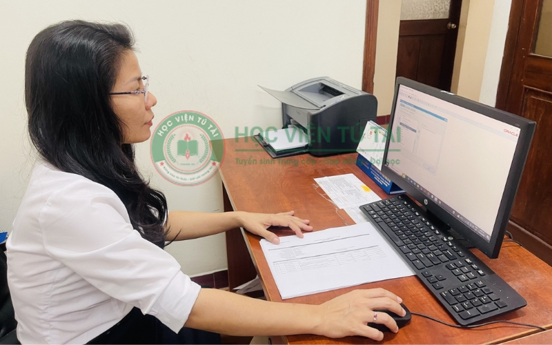 Lớp Trung cấp Kế toán cho người đi làm đào tạo những gì?