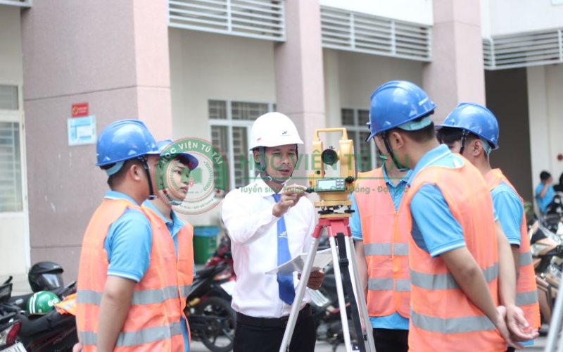 Muốn học Cao đẳng xây dựng uy tín thì học ở đâu?