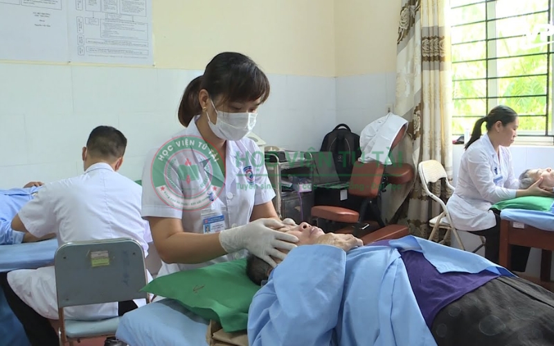 Những ai có thể học liên thông bác sĩ y học cổ truyền? 6 Nên học Trung cấp, Cao đẳng ở đâu để liên thông bác sĩ Y học cổ truyền dễ dàng