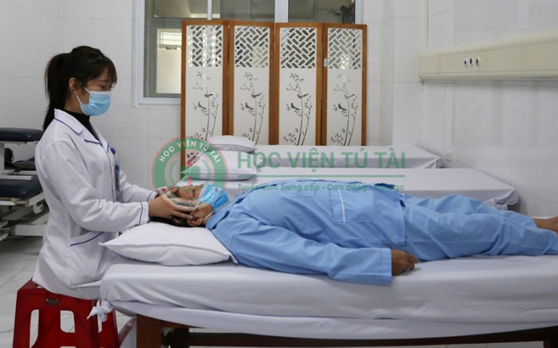 Điều kiện để Bác sĩ Y học cổ truyền mở phòng khám riêng 6 Bác sĩ Y học cổ truyền mở phòng khám được thực hiện những dịch vụ nào?