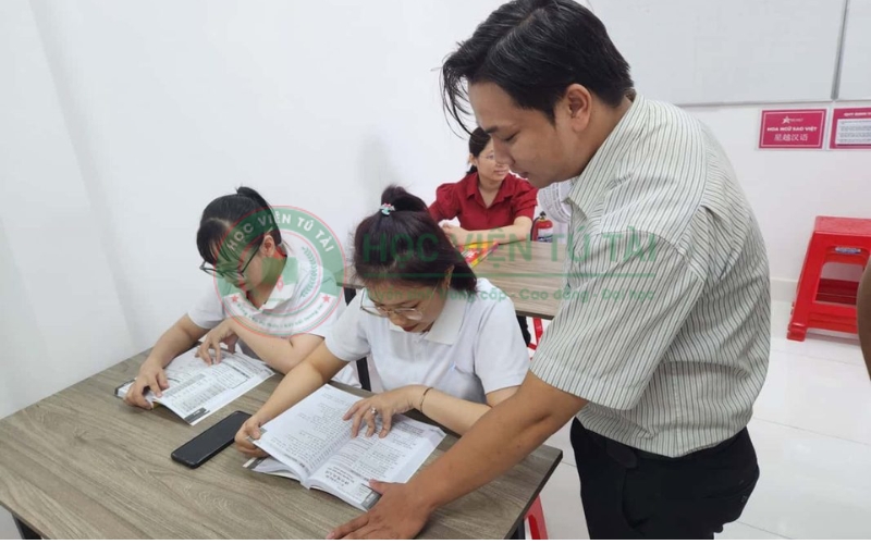 Học phí Trung cấp Tiếng trung Vừa học Vừa làm