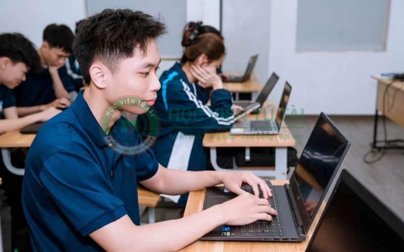 Nội dung của khóa học Trung cấp CNTT