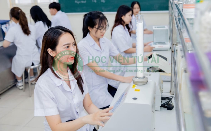 Thời gian học Trung cấp Dược hệ vừa học vừa làm 4 Thời gian học Trung cấp Dược hệ vừa học vừa làm mất bao lâu?